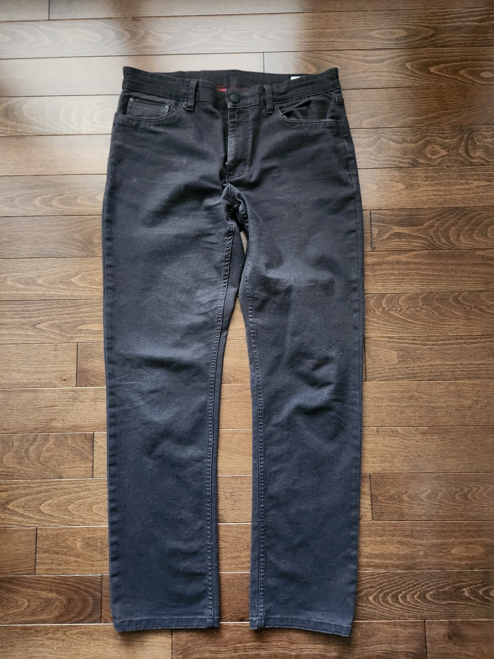 English Laundry Men's Black Slim Straight Jeans
